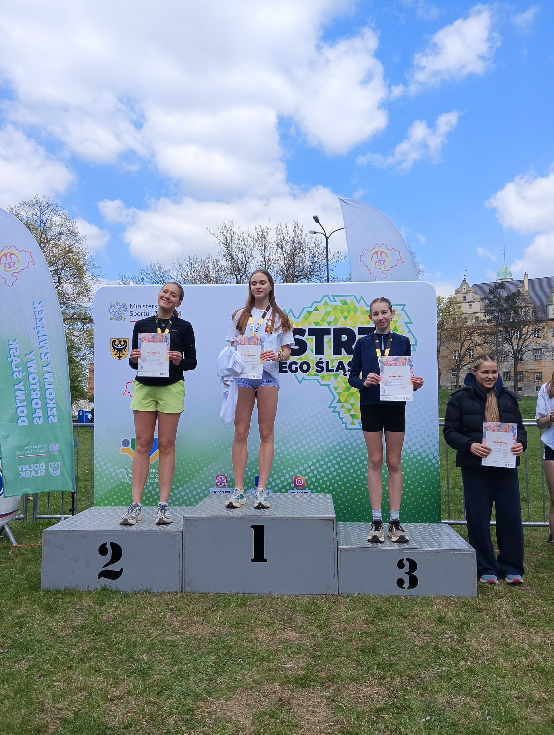 Finały Dolnośląskie w Drużynowych Biegach Przełajowych